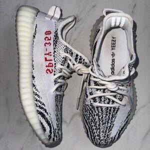 Yeezy Boost 350 V2 Zebra size men’s 6